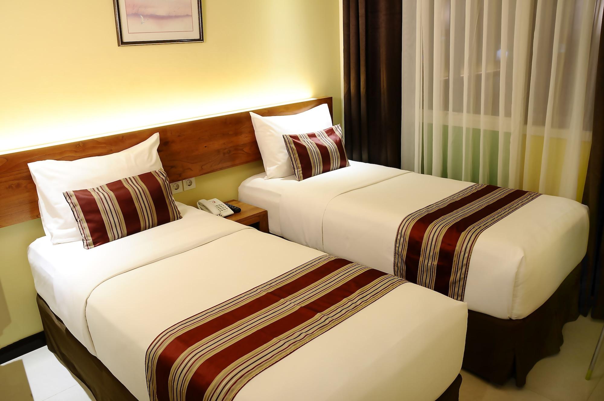 Biz Boulevard Hotel Manado Luaran gambar